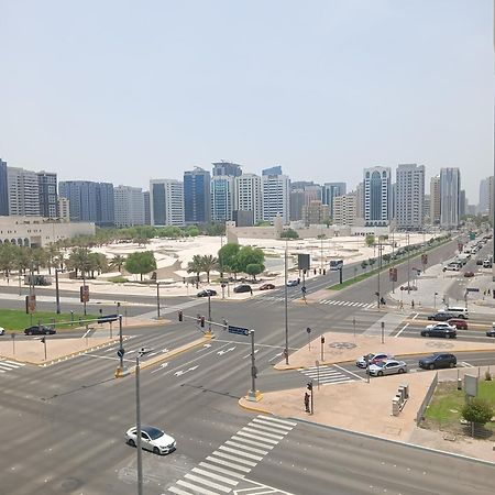 Single Room Near "World Trade Centre&Beach" Abudhabi Abu Dabi Exterior foto