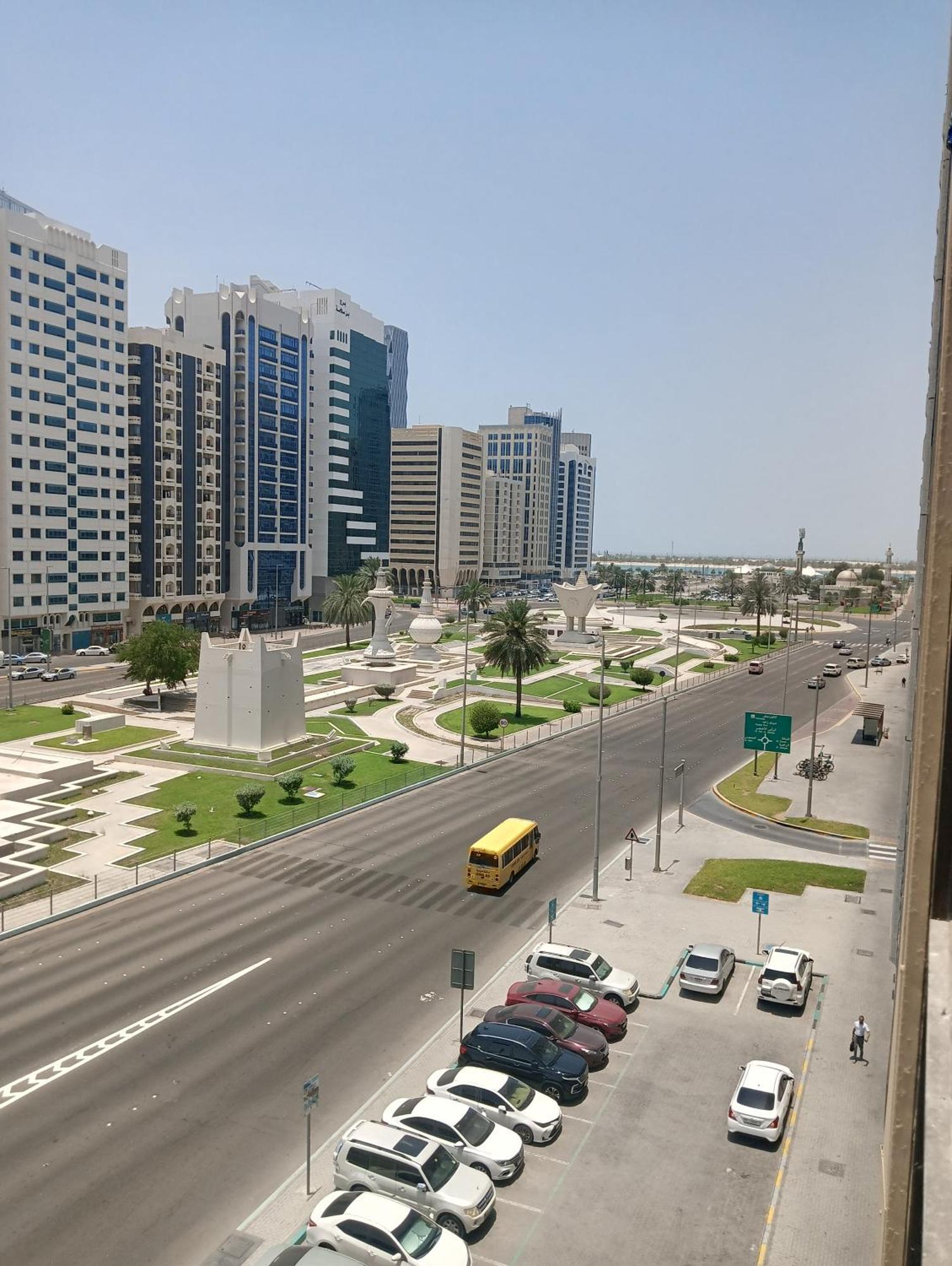 Single Room Near "World Trade Centre&Beach" Abudhabi Abu Dabi Exterior foto